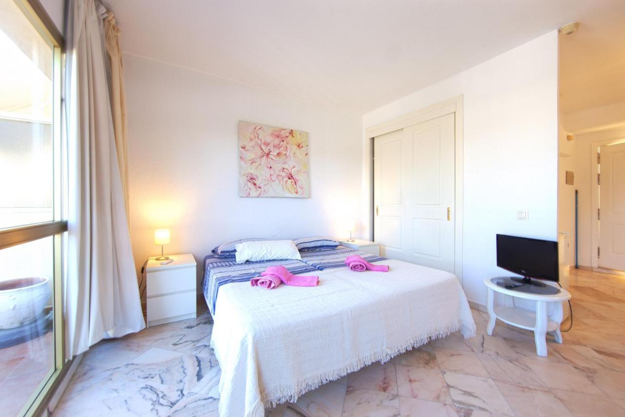 Romana Playa Studio Elviria Марбелья Экстерьер фото