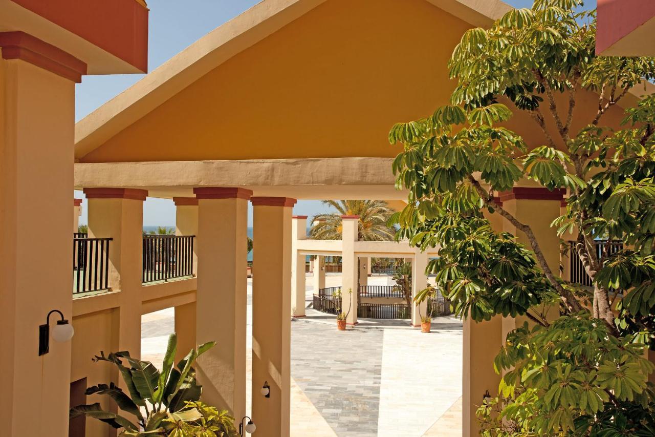 Romana Playa Studio Elviria Марбелья Экстерьер фото